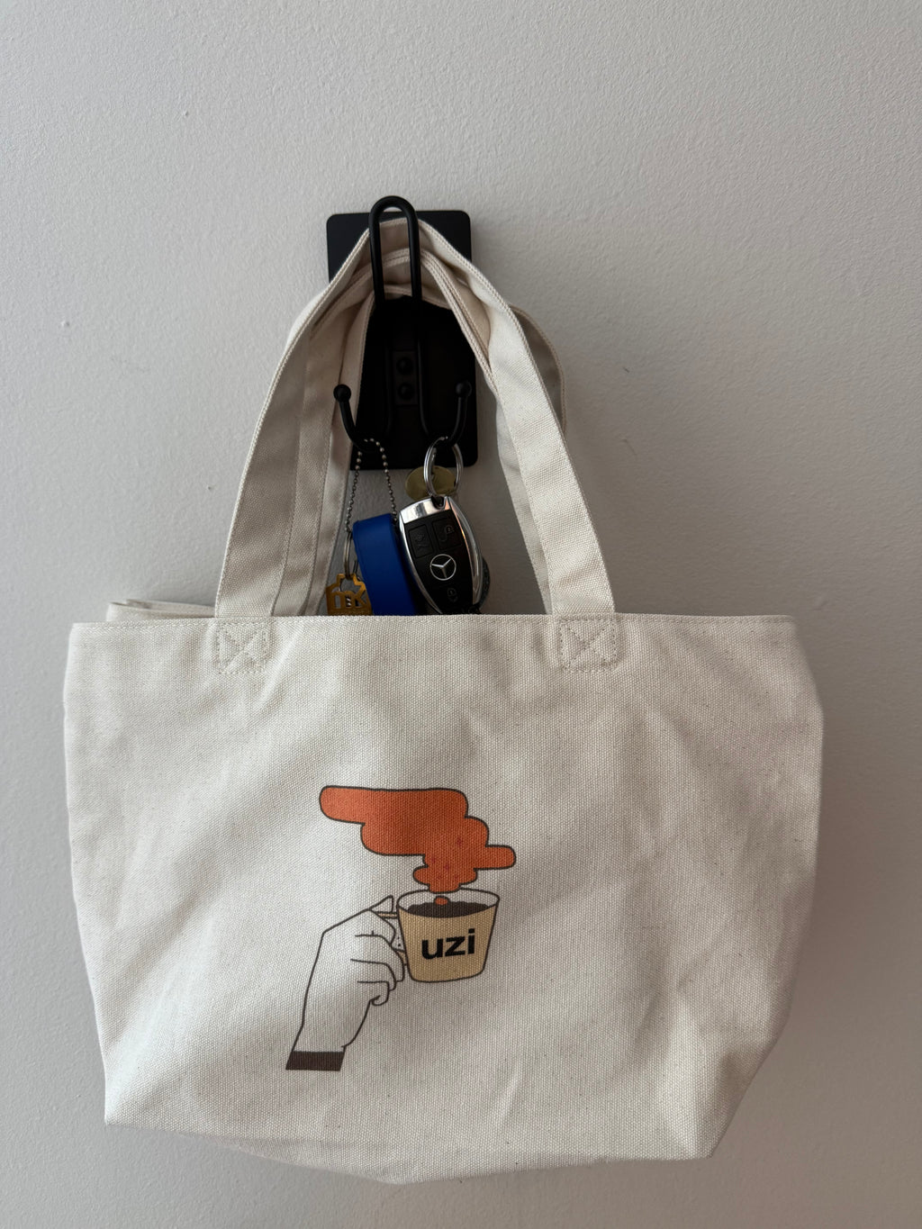 Uzis tees Tote Bag